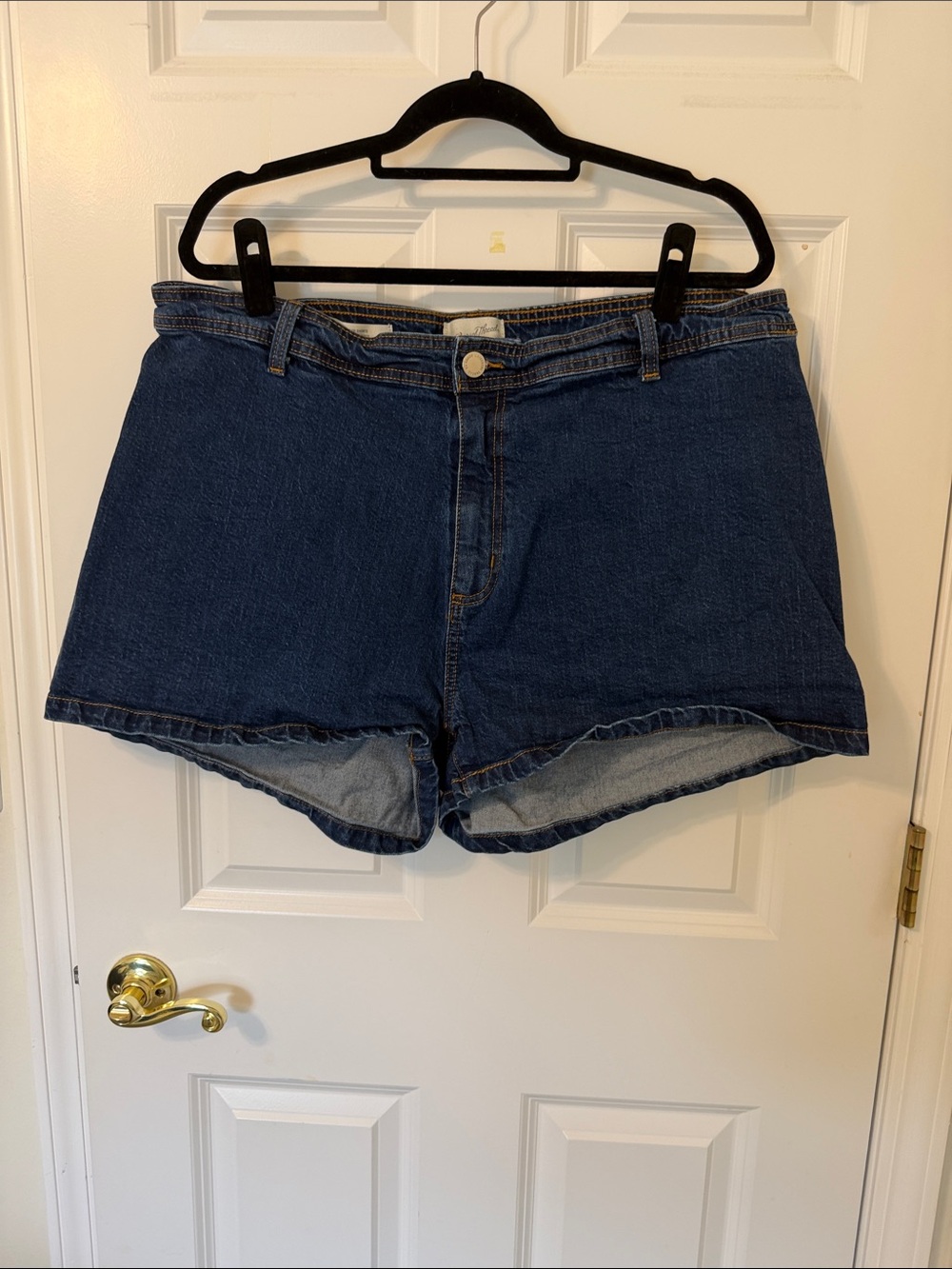 Universal Thread Dark Blue Denim High-Rise Sailor Shorts 18